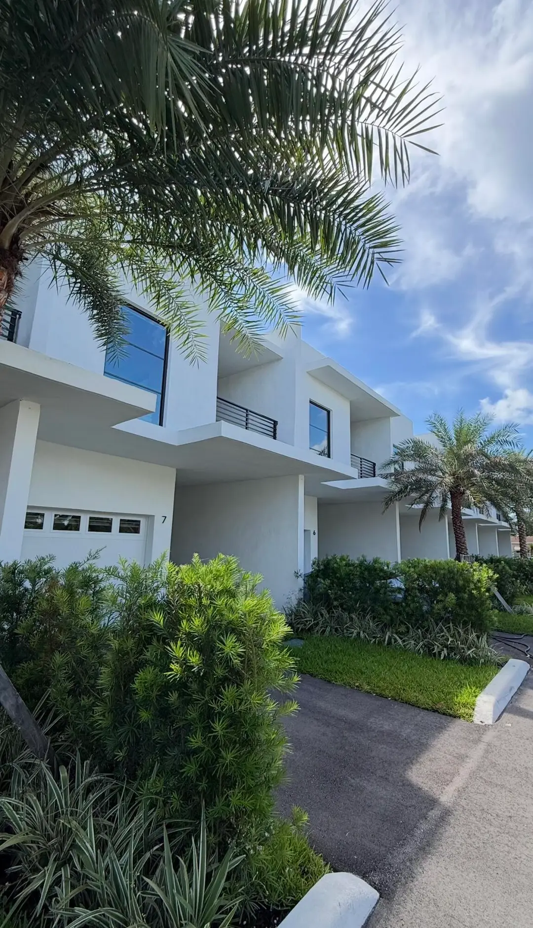 2511 Pierce Street 3, Hollywood, FL 33020