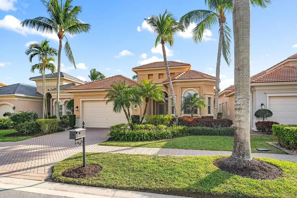 10350 Terra Lago Drive, West Palm Beach, FL 33412