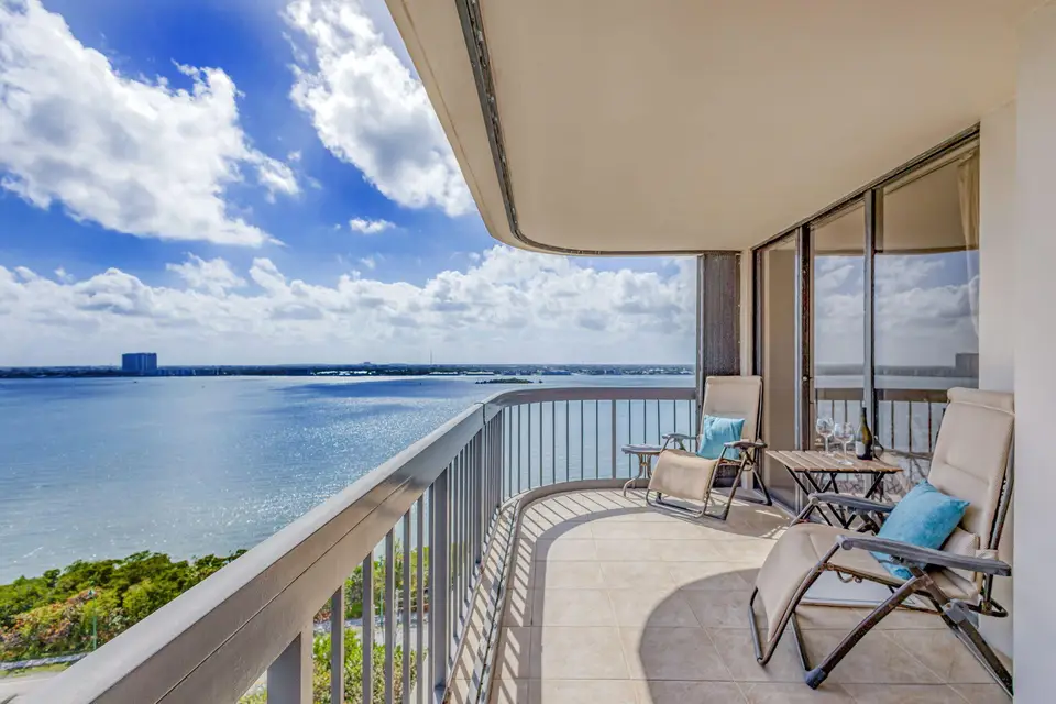 5380 N Ocean Drive 15 A, Singer Island, FL 33404