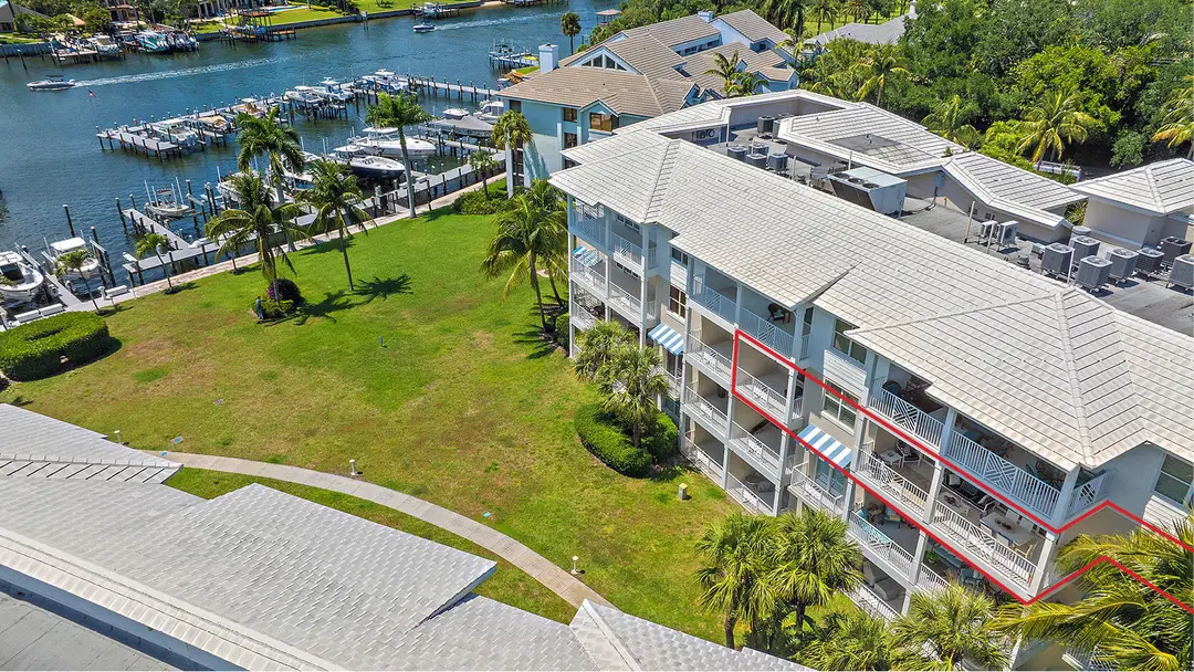 432 Bay Colony Drive - MLS3