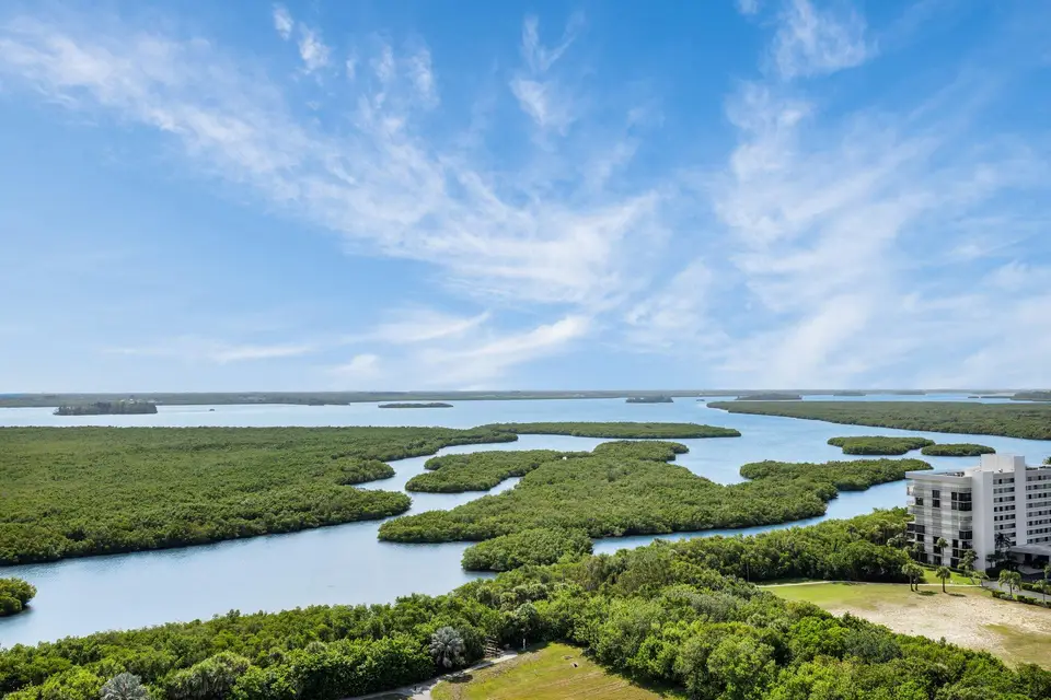 5049 N Highway A1a 1905, Hutchinson Island, FL 34949