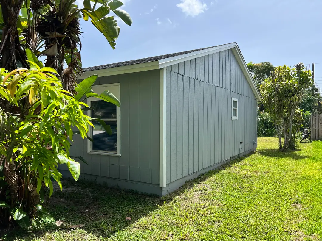 332 Fleming Avenue, Greenacres, FL 33463