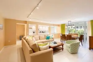 110 Half Moon Circle E2, Hypoluxo, FL 33462