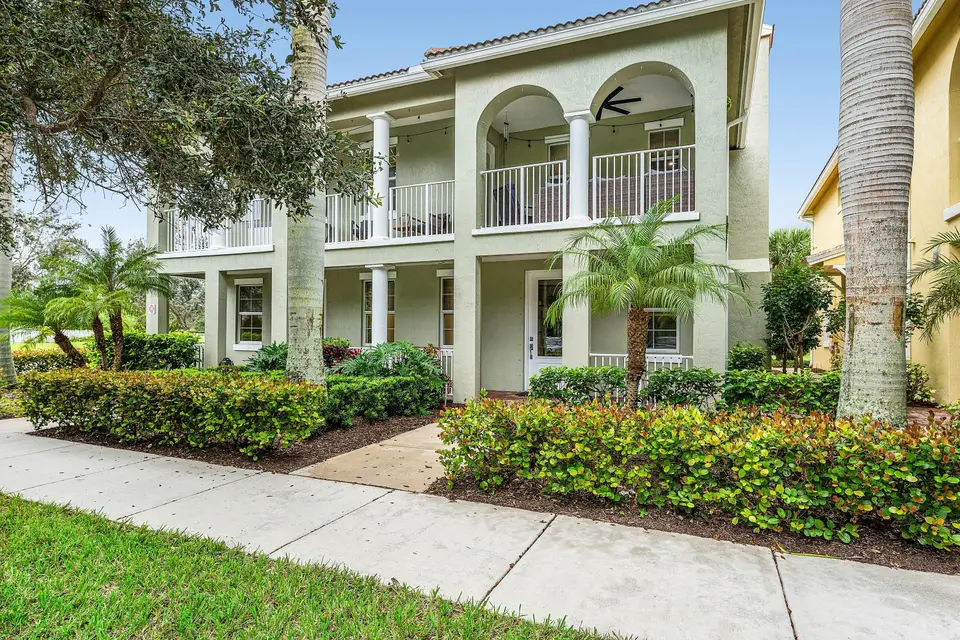 1056 Community Drive, Jupiter, FL 33458