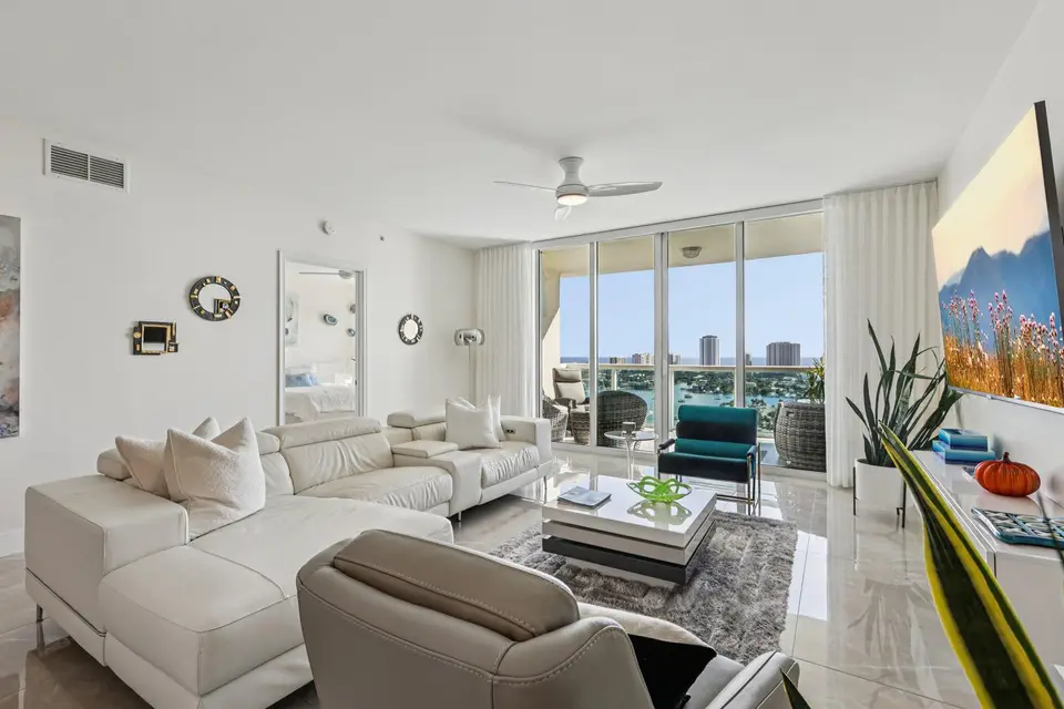 2640 Lake Shore Drive 2312, Riviera Beach, FL 33404