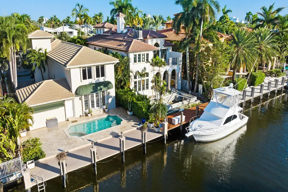 413 Coconut Isle Drive, Fort Lauderdale, FL 33301