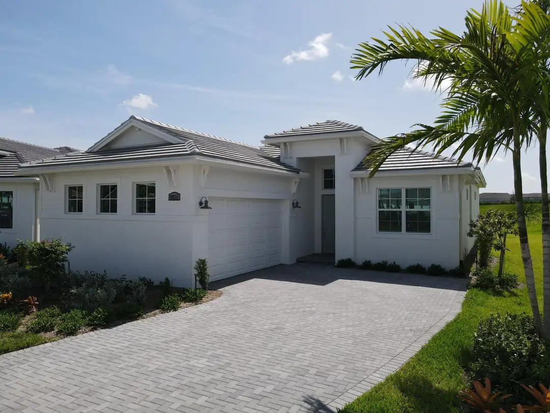 10231 SW Latium Way, Port St. Lucie, FL 34987