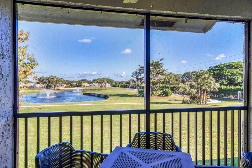 12790 Briarlake Drive 202, Palm Beach Gardens, FL 33418
