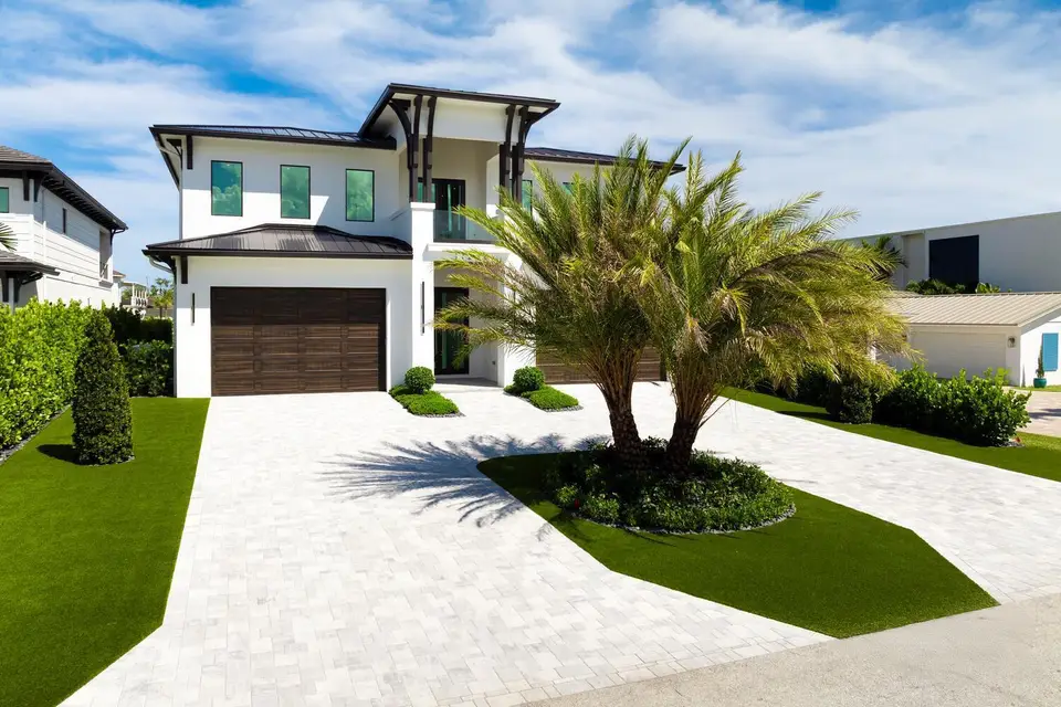 11288 W Teach Road, Palm Beach Gardens, FL 33410