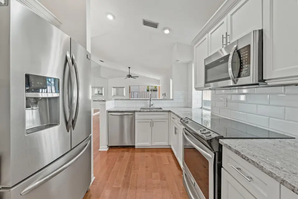 28 Governors Court, Palm Beach Gardens, FL 33418