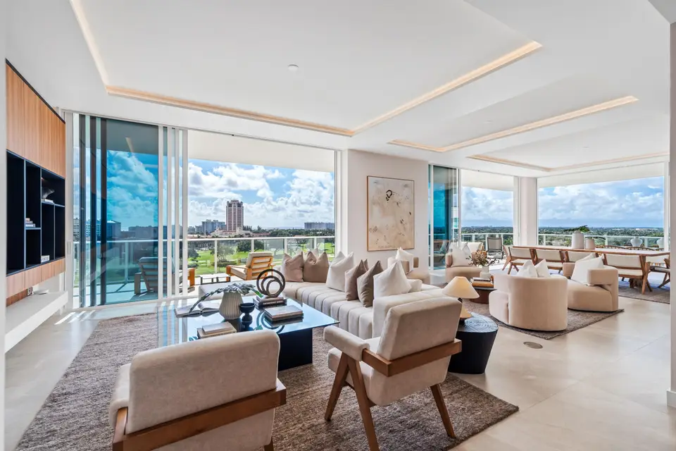 220 SE Mizner Boulevard Ph-24, Boca Raton, FL 33432