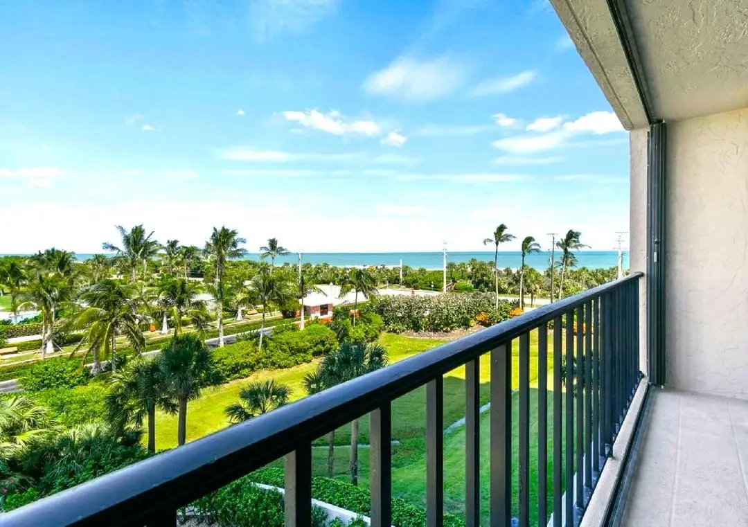 Master Balcony