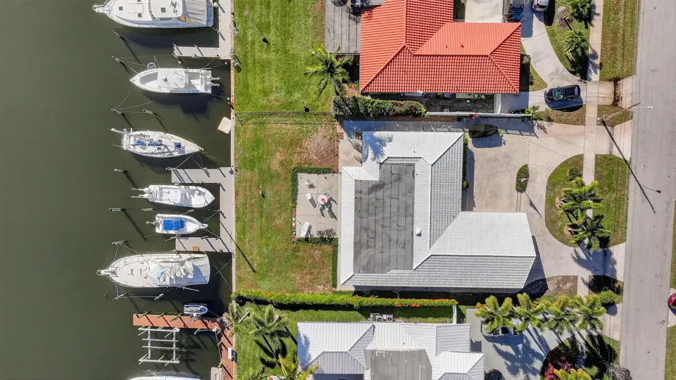 752 Lagoon Drive, North Palm Beach, FL 33408