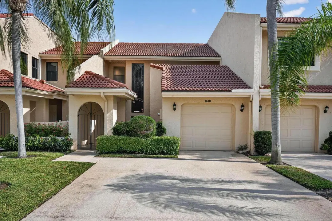 830 Exterior