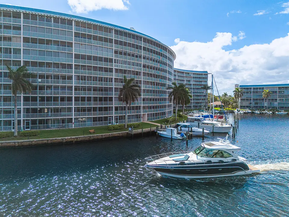 1537 E Hillsboro Boulevard 243, Deerfield Beach, FL 33441