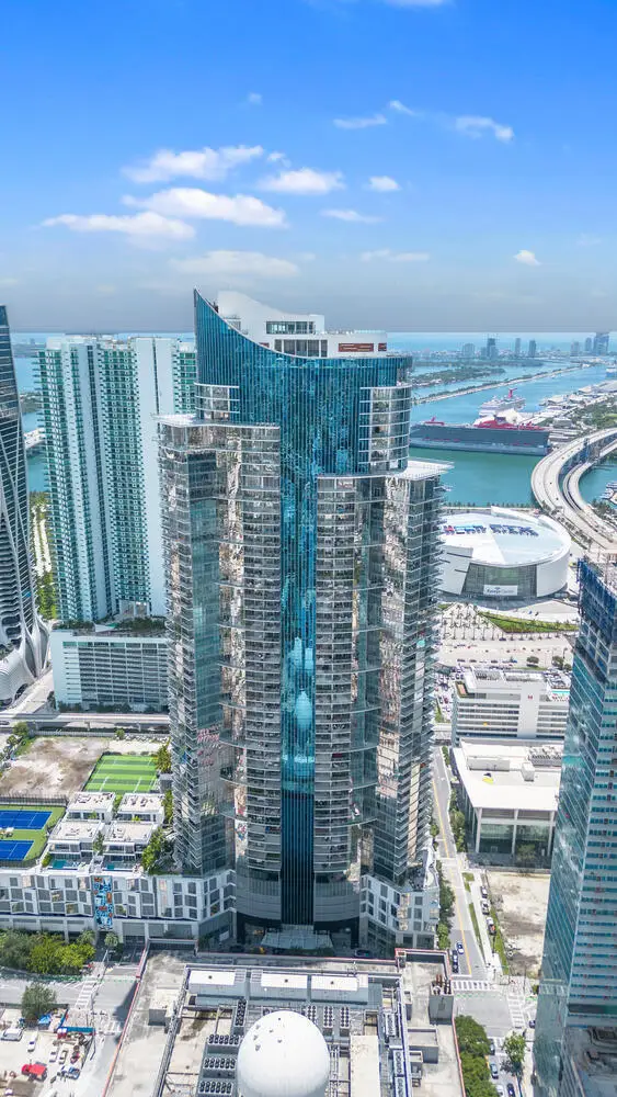 851 NE 1st Avenue 306, Miami, FL 33132