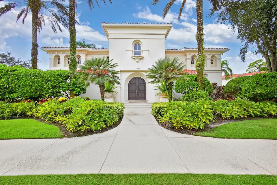 11912 Palma Drive, Palm Beach Gardens, FL 33418