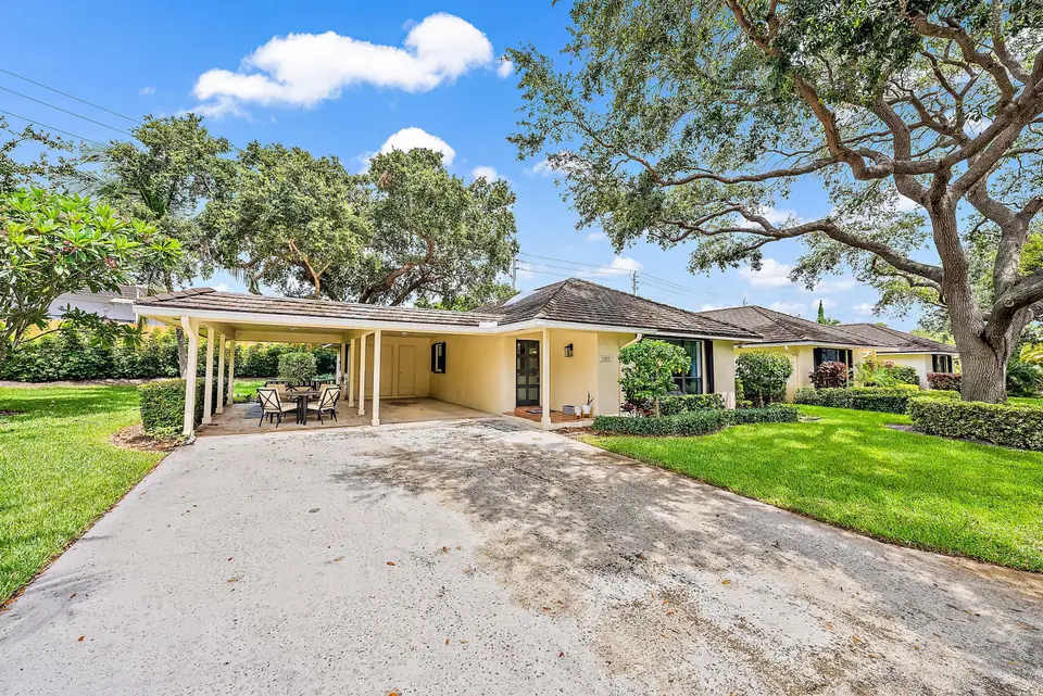 11325 Twelve Oaks Way, North Palm Beach, FL 33408