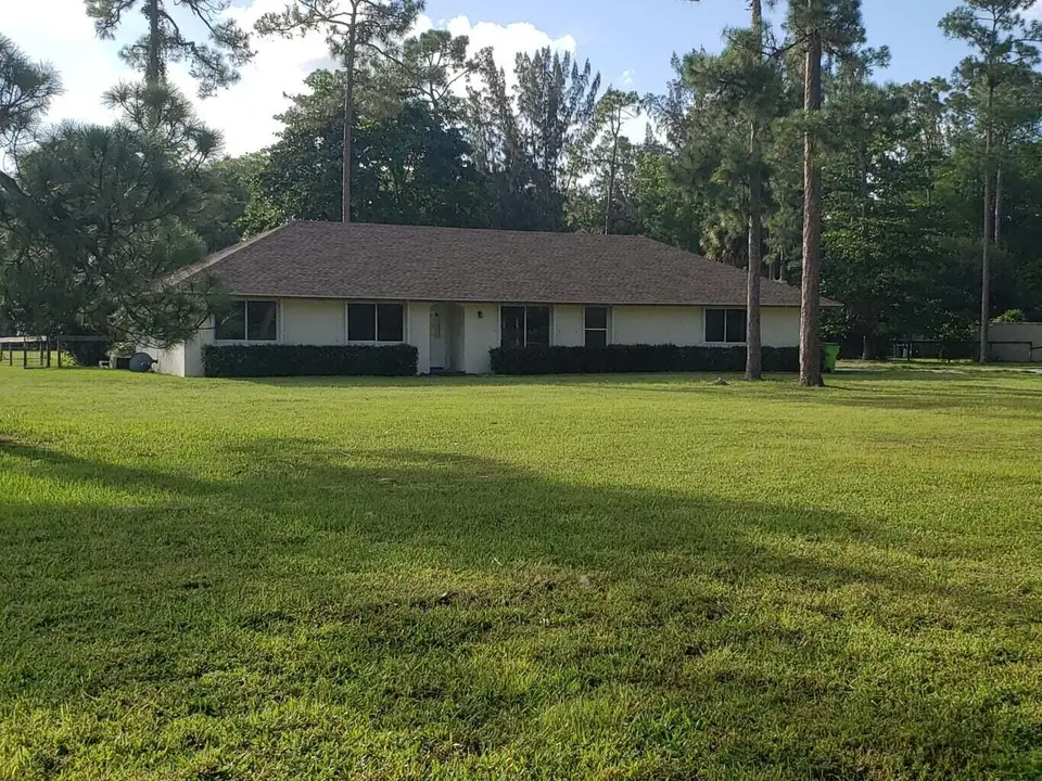1031 Hyde Park Road, Loxahatchee Groves, FL 33470