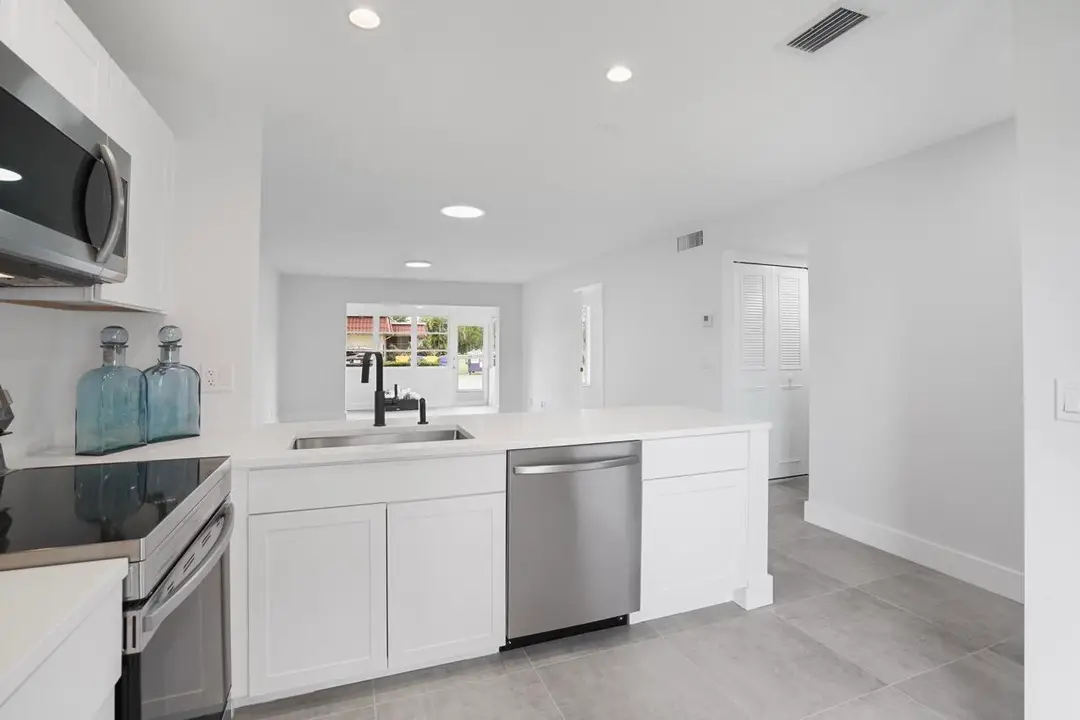 737 Nantucket Circle B, Lake Worth, FL 33467