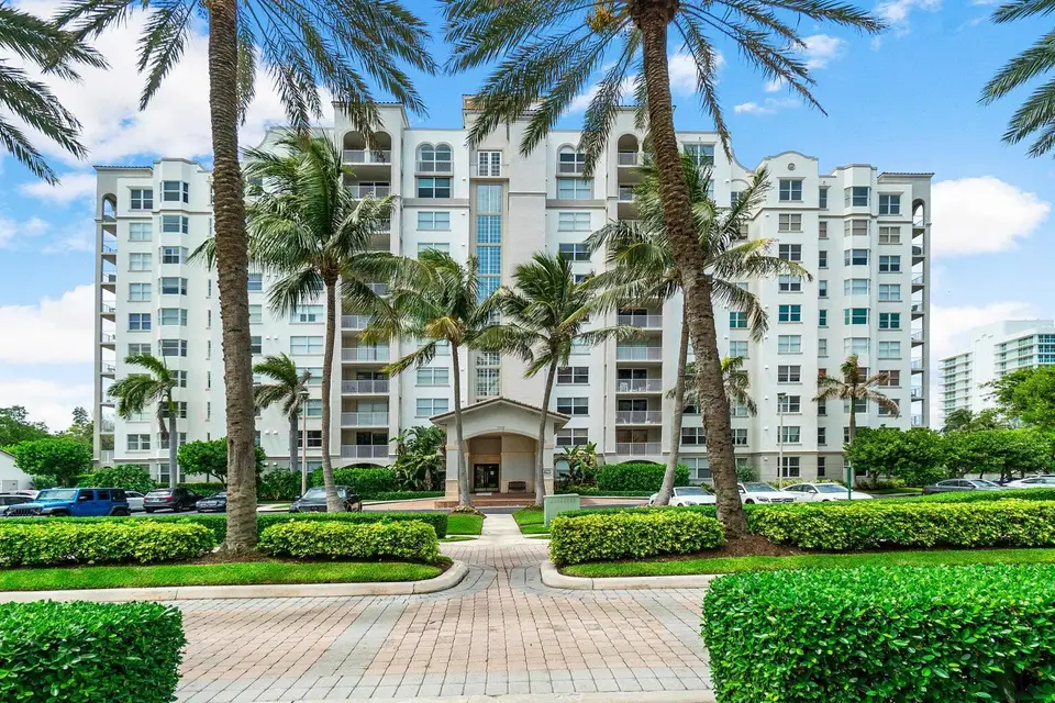3606 S Ocean Boulevard 402, Highland Beach, FL 33487
