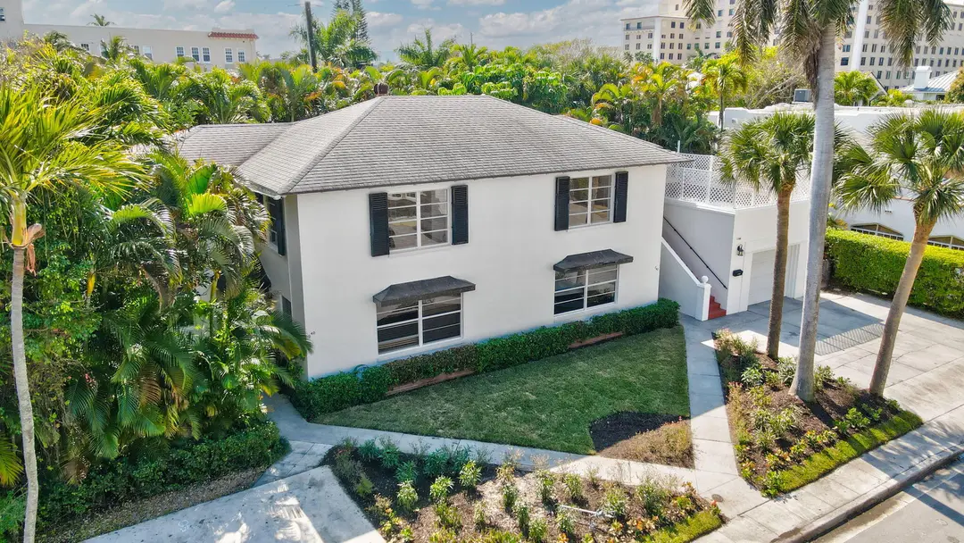 240 Oleander Avenue 244, Palm Beach, FL 33480