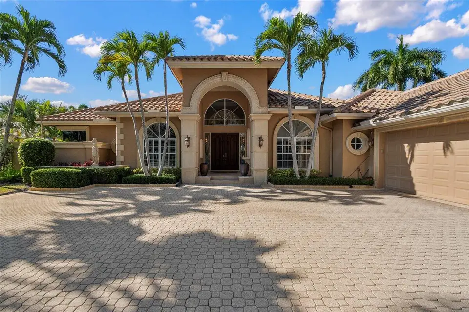 1338 Breakers West Boulevard, West Palm Beach, FL 33411