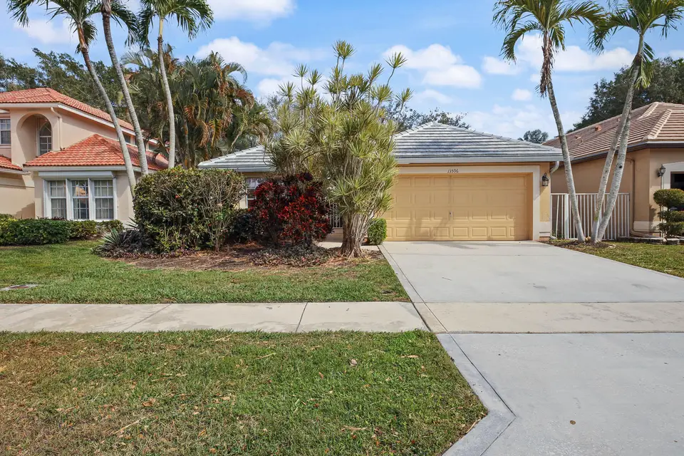 13596 Weyburne Drive, Delray Beach, FL 33446