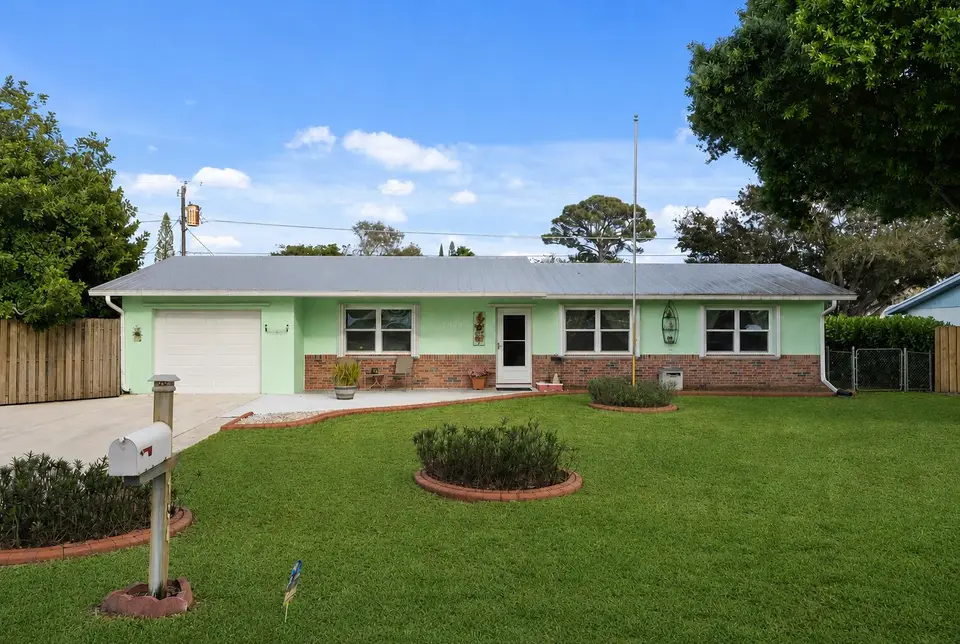 1341 SE Seashell Lane, Stuart, FL 34996